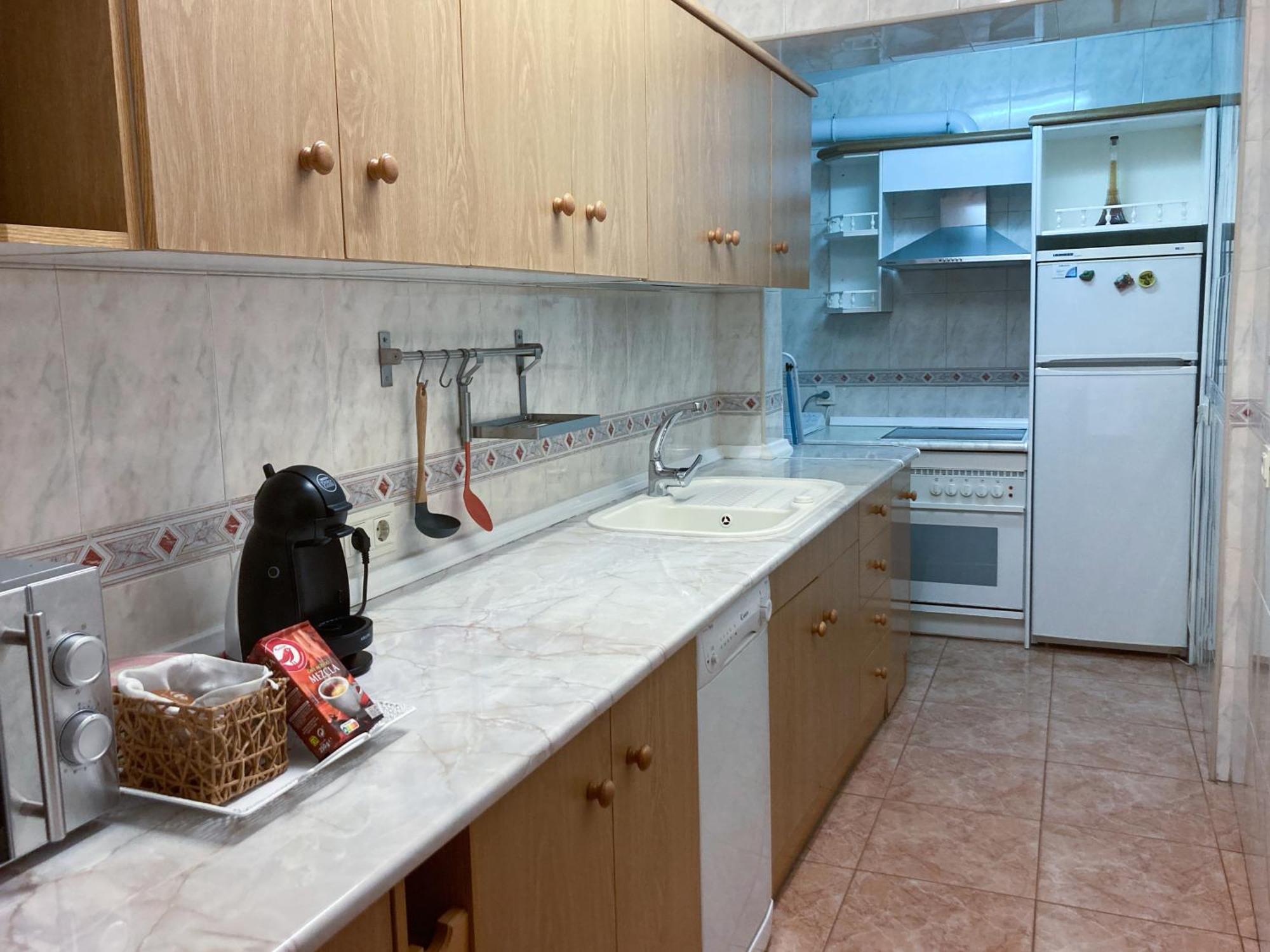 Luninoso Y Practico Apartamento En El Centro Con Amplio Parking Incluido Granada Buitenkant foto